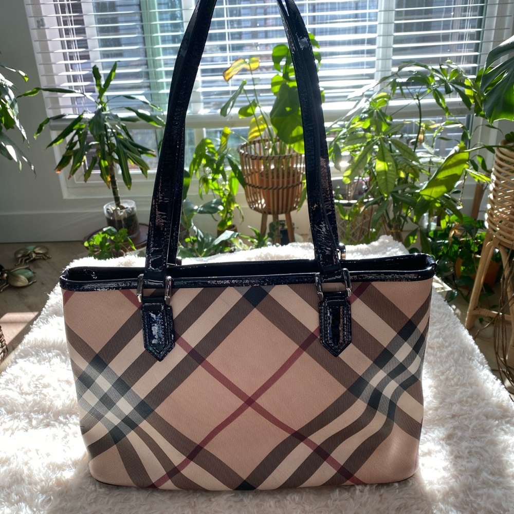Burberry tote